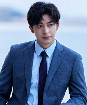 李佳航