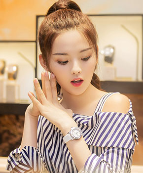 杨超越